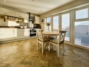 Photo 17- click for photo gallery